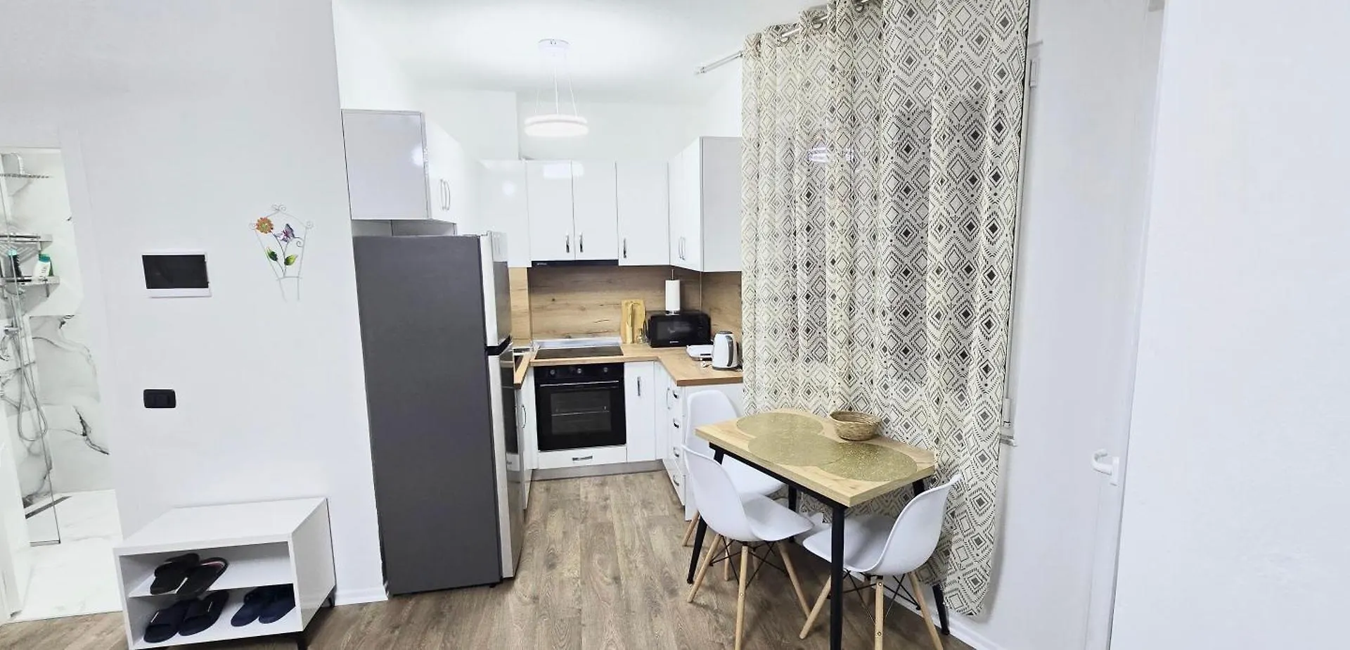 Serenity Apartment 地拉那